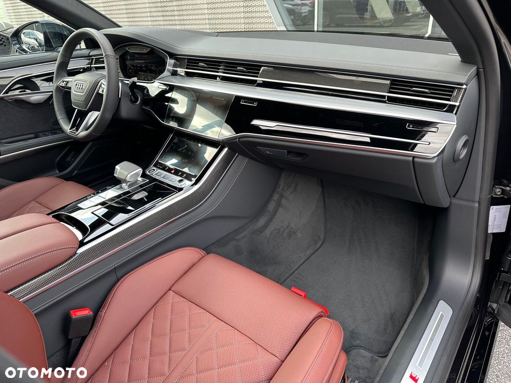 Audi A8 - 27