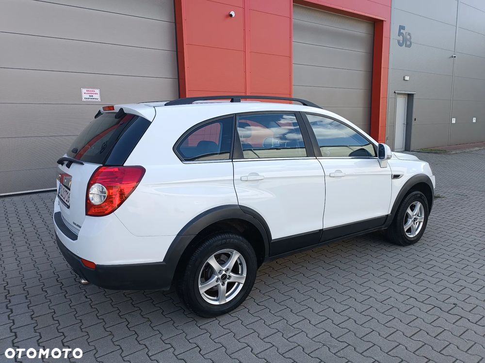Chevrolet Captiva 2.4 2WD LT - 9