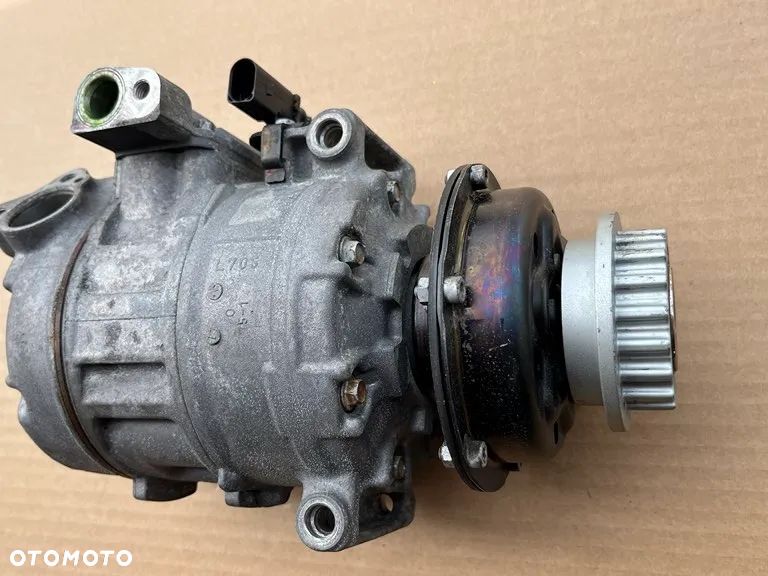 SPRĘŻARKA KLIMATYZACJI KOMPRESOR 7H0820805J VW T5 CARAVELLE DOKA MULTIVAN TRANSPORTER 2.5 TDI TOUAREG PHAETON 5.0 TDI - 2