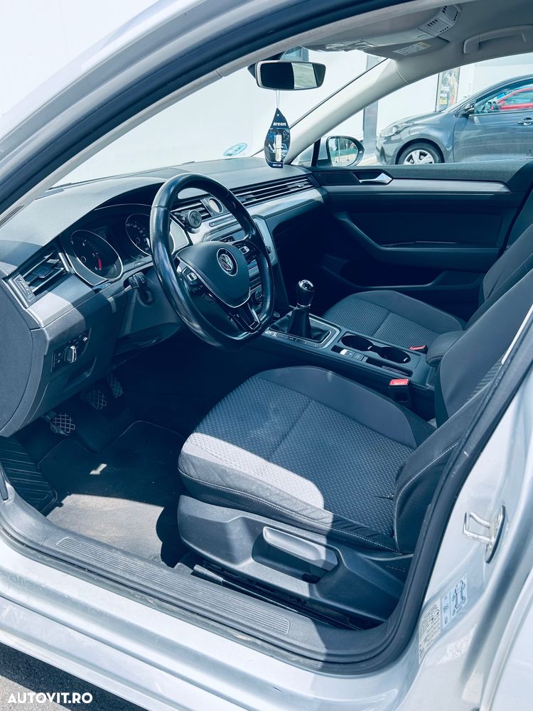 Volkswagen Passat 2.0 TDI Comfortline - 4