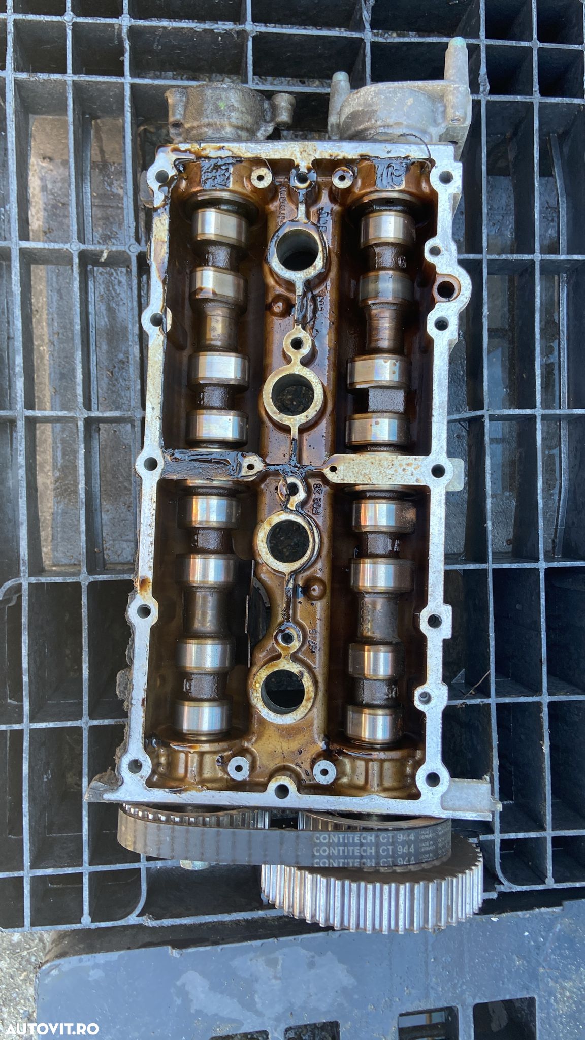 Capac motor cu axe VW Golf 5 1.4 benzina 2004 - 1