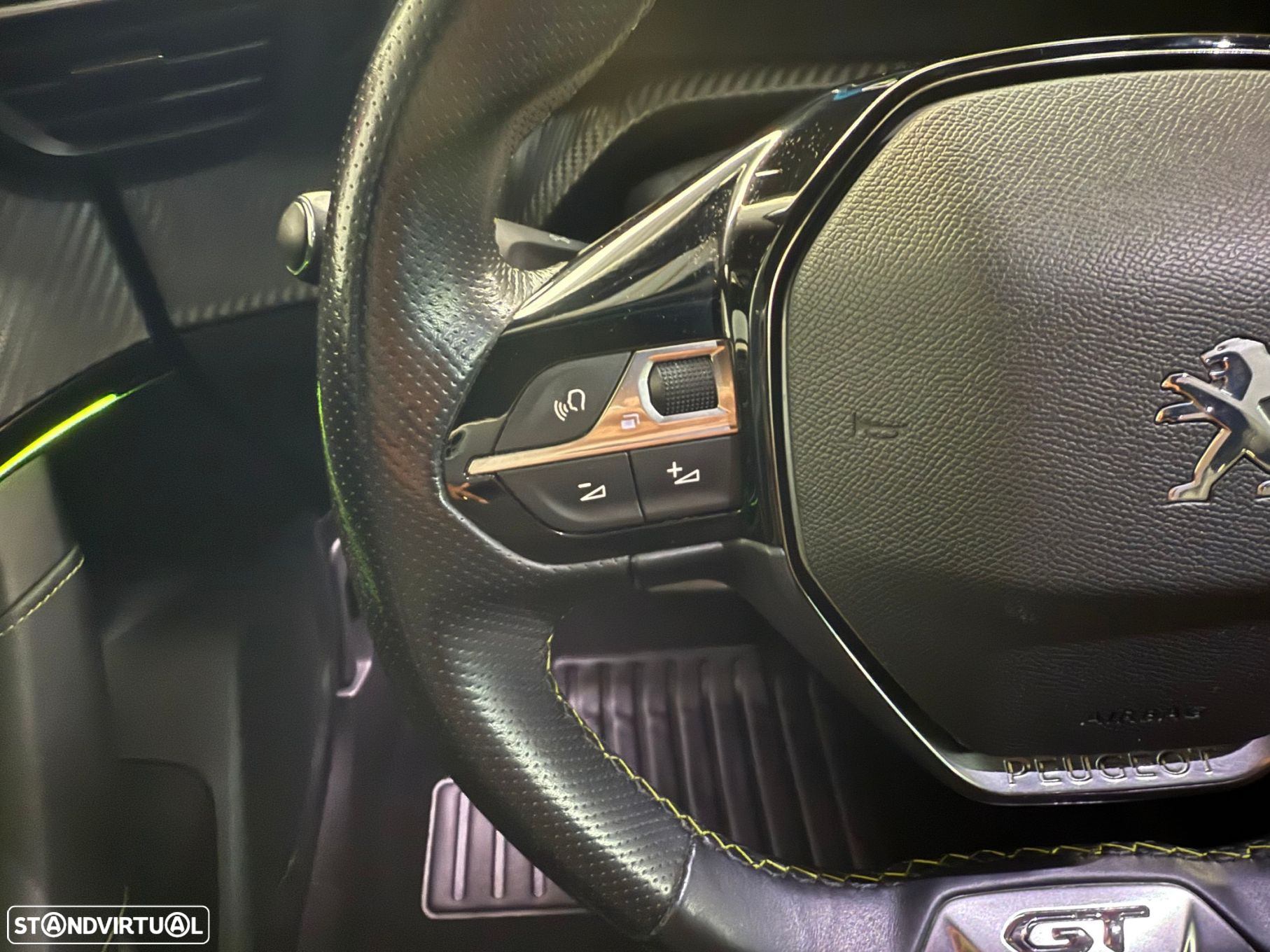 Peugeot e-2008 50 kWh GT - 18