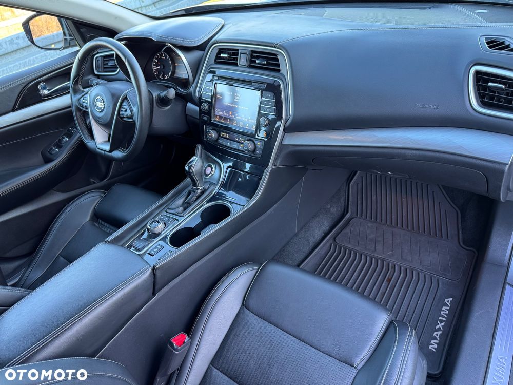 Nissan Maxima - 15
