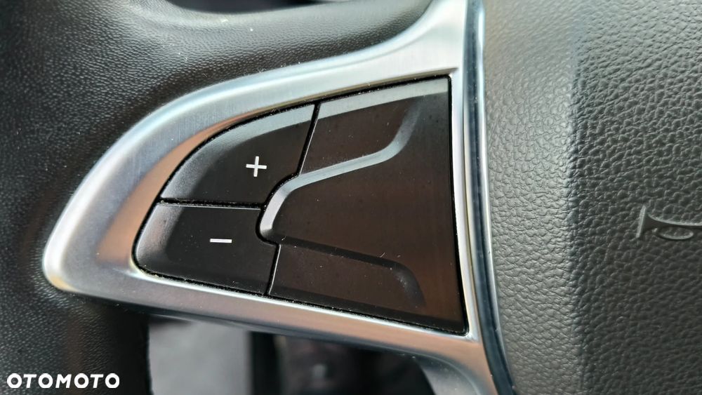 Dacia Sandero - 28