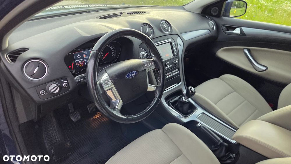Ford Mondeo 1.6 T Titanium - 17