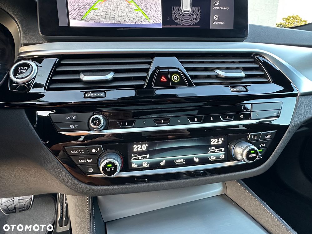 BMW Seria 5 530e xDrive M Sport sport - 29