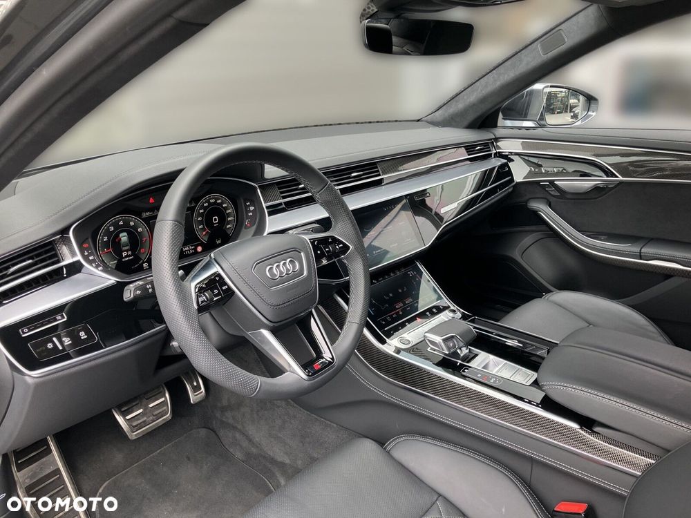 Audi A8 - 11