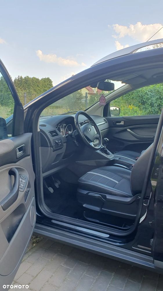 Ford Kuga 2.0 TDCi 4x4 Titanium - 8