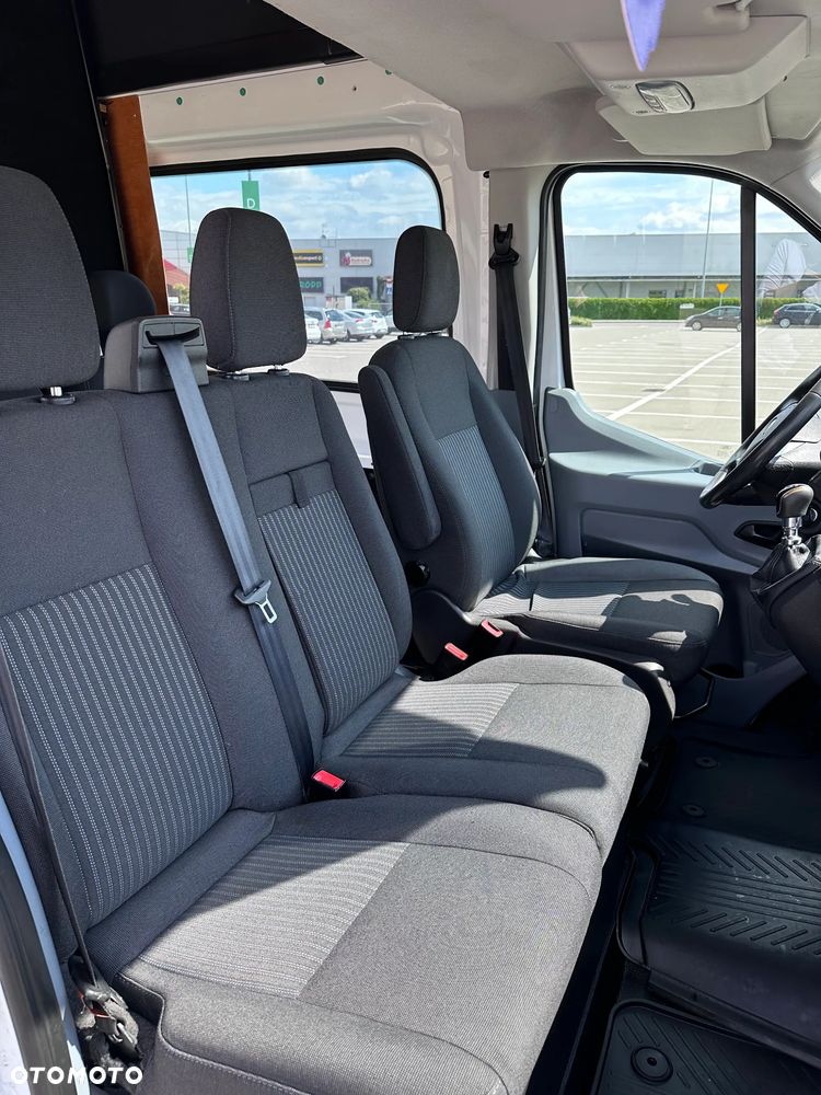 Ford Transit - 25