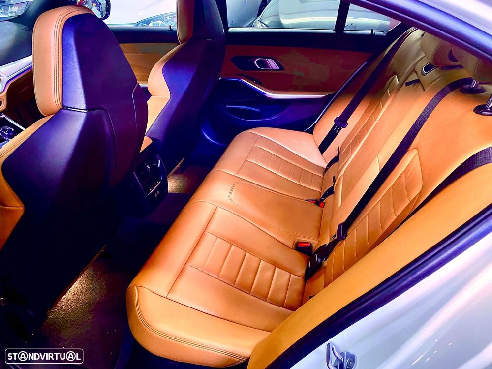 BMW M340 i xDrive Auto - 38