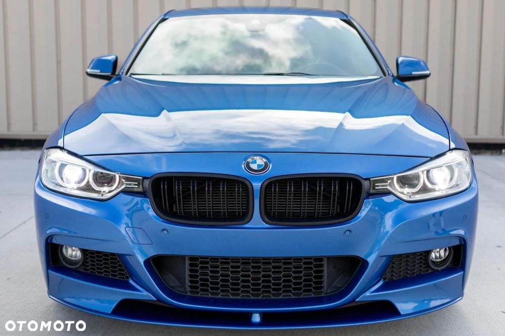 BMW Seria 3 335i - 2