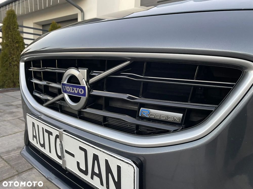 Volvo V40 D2 R Design - 38