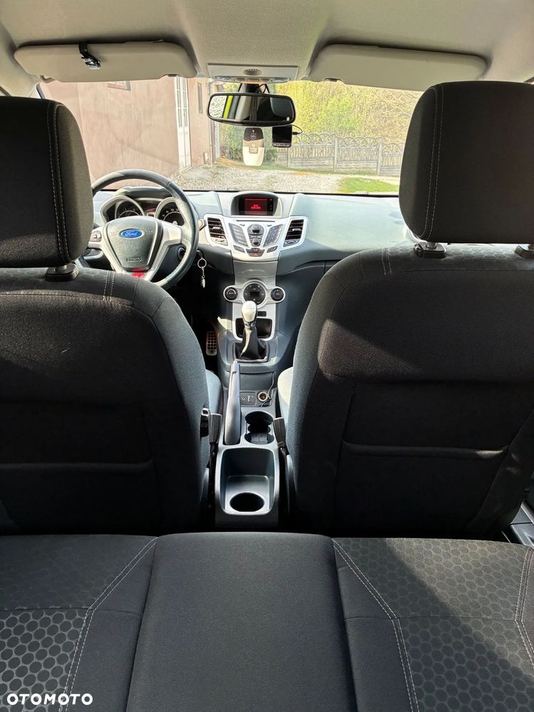 Ford Fiesta - 19
