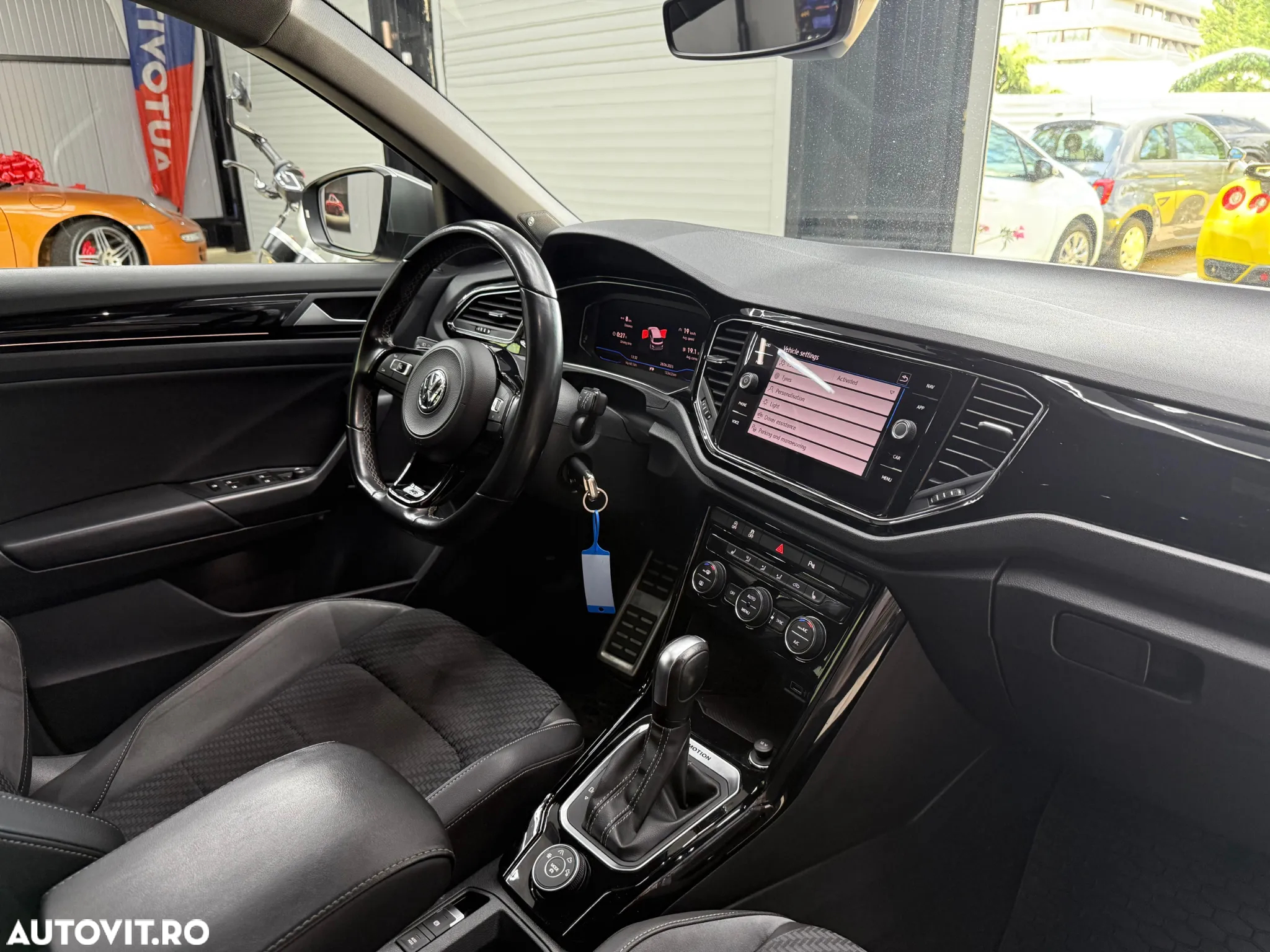 Volkswagen T-ROC 2.0 TSI OPF 4MOTION DSG - 27