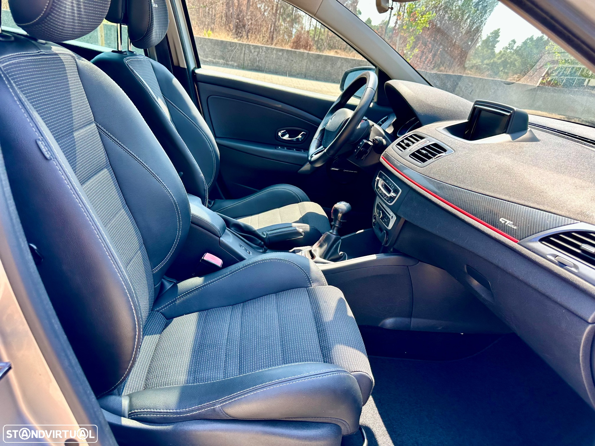 Renault Mégane Sport Tourer 1.5 dCi GT Line - 38