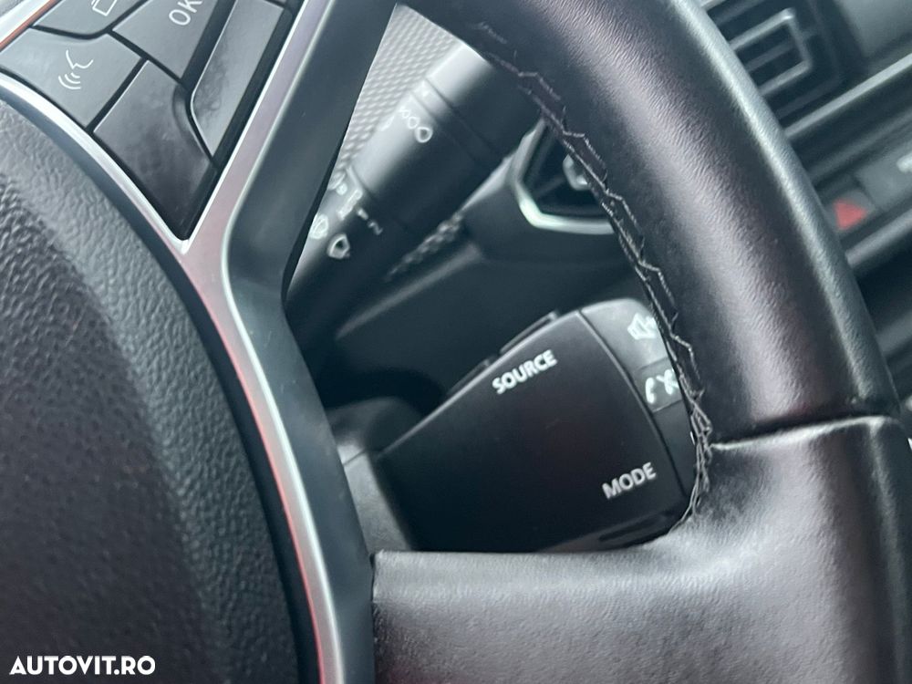 Dacia Logan TCe 90 MT6 Prestige - 22