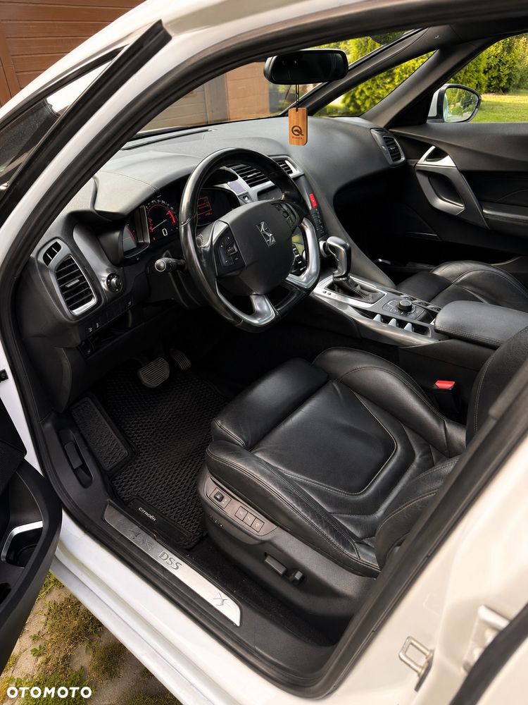 Citroën DS5 2.0 HDi SoChic - 5