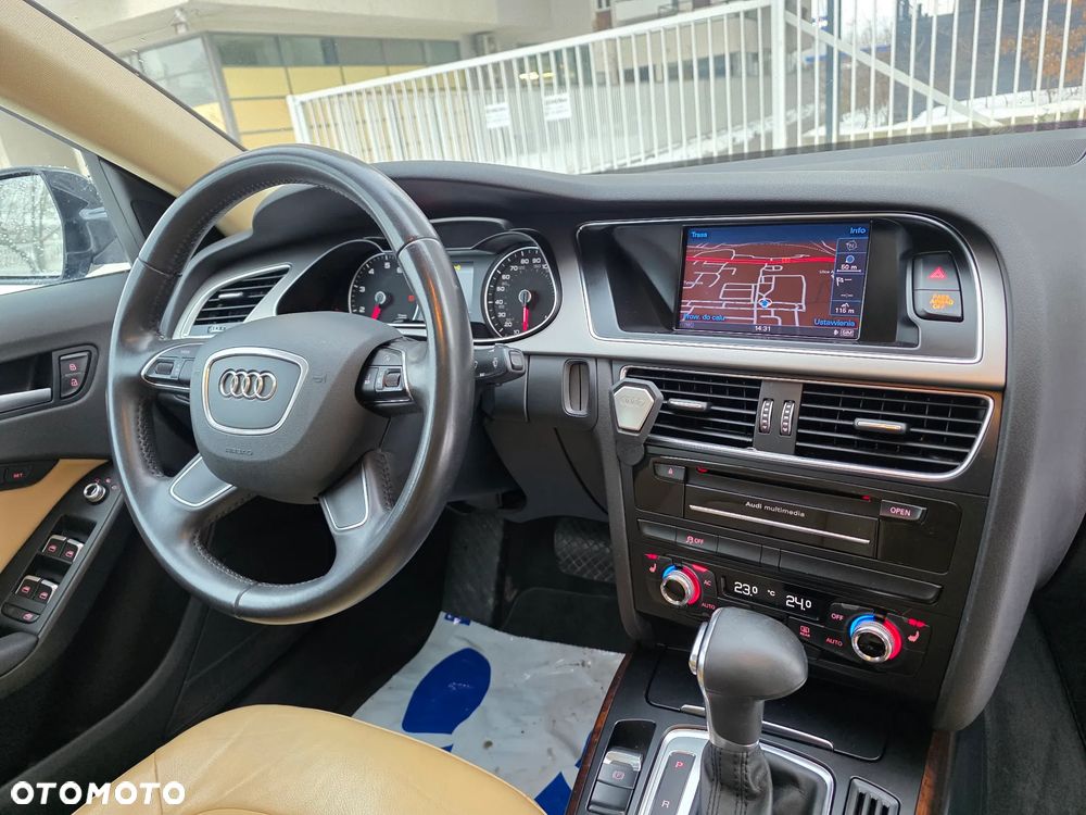 Audi A4 Limousine - 10