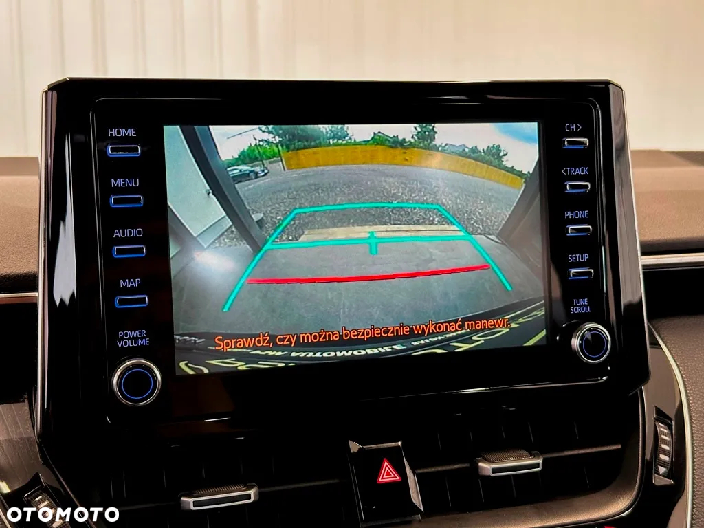 Toyota Corolla 2.0 Hybrid Comfort - 36