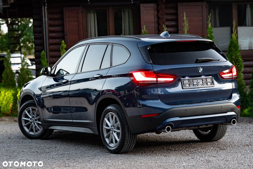 BMW X1 xDrive20i Sport - 10