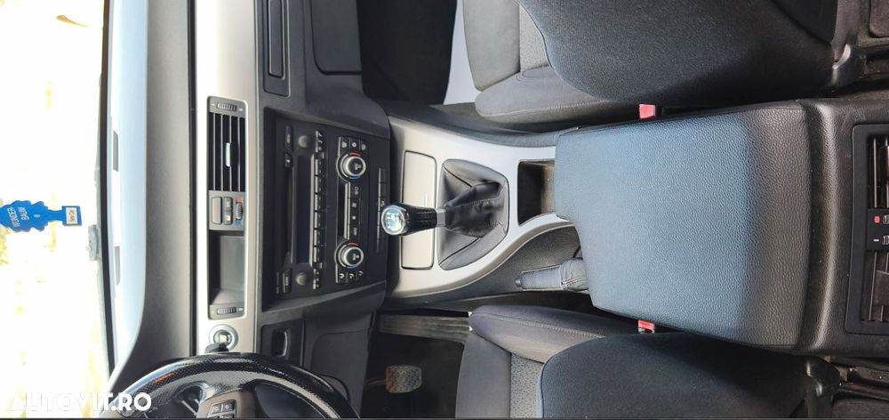 BMW Seria 3 325xi - 18