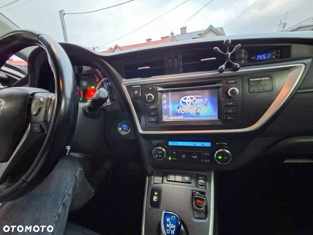 Toyota Auris Hybrid 135 Active - 3