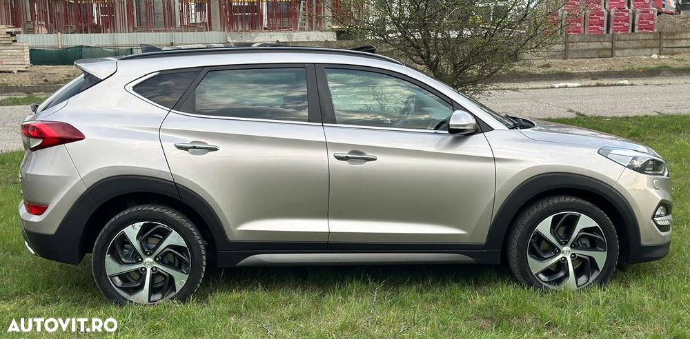 Hyundai Tucson 2.0 CRDI 4WD Automatik Style - 20