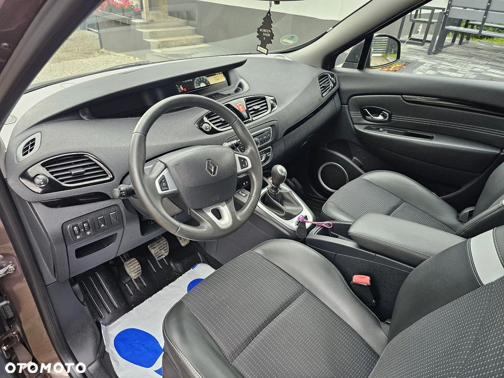 Renault Scenic - 12