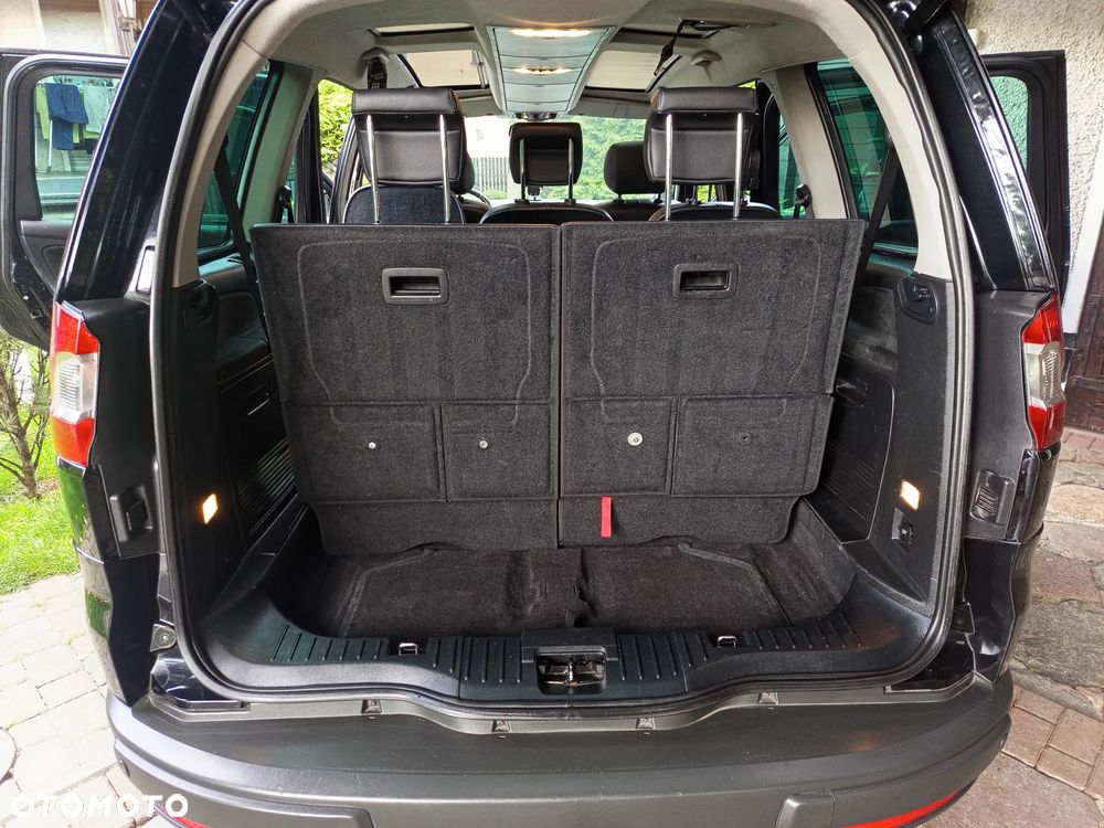 Ford Galaxy 2.0 TDCi Ghia - 29