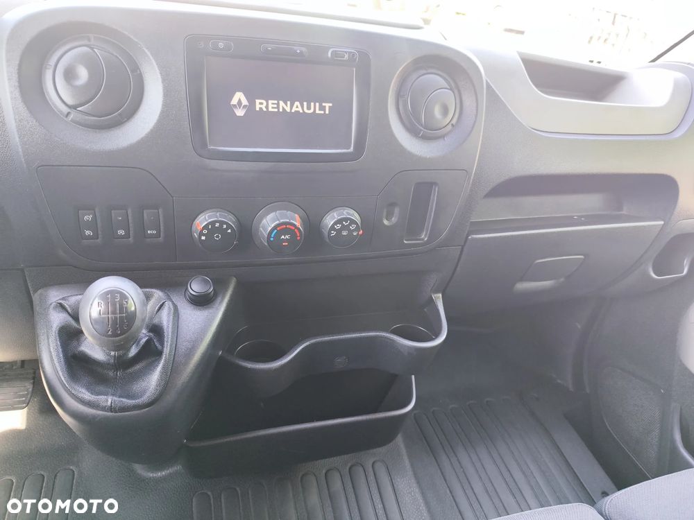 Renault Master  brygadowka 7 osób - 16