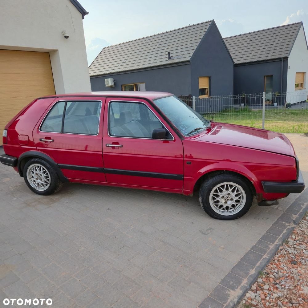 Volkswagen Golf - 3
