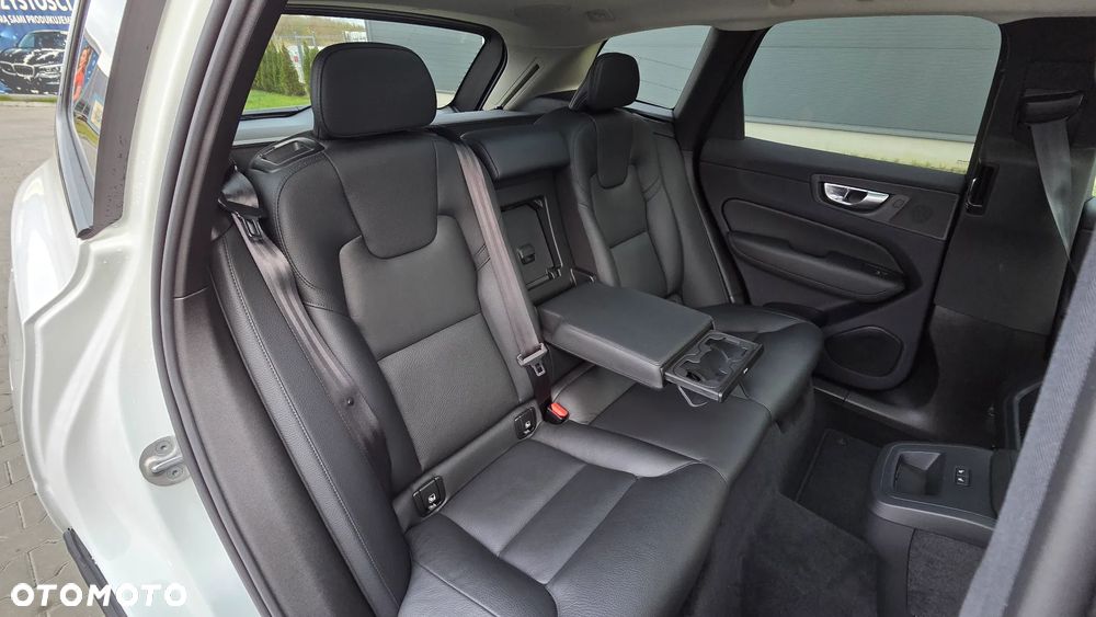 Volvo XC 60 B4 B Geartronic RDesign - 12