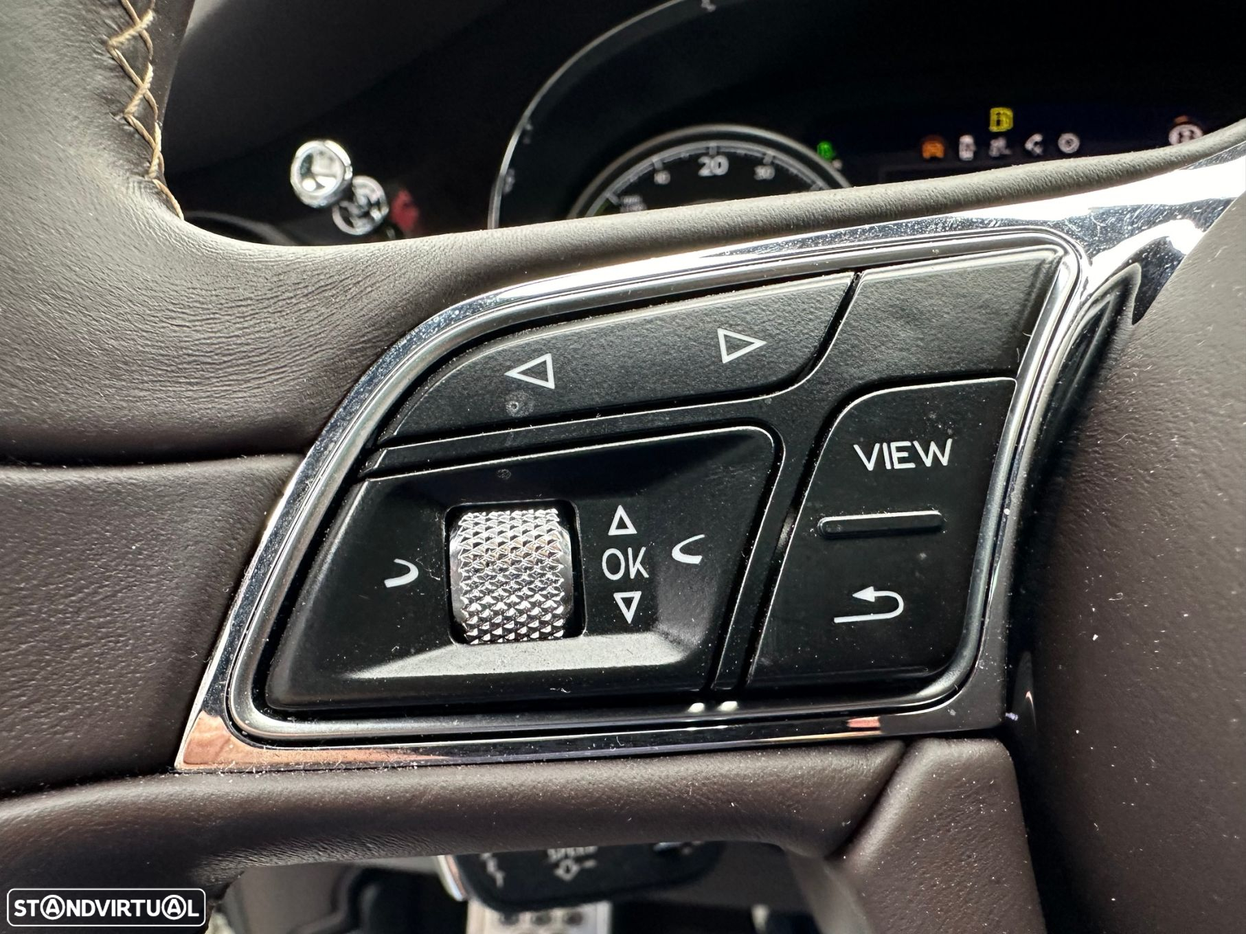 Bentley Bentayga Hybrid - 45