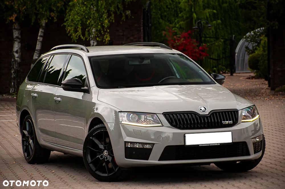 Skoda Octavia 2.0 TDI DSG RS - 11