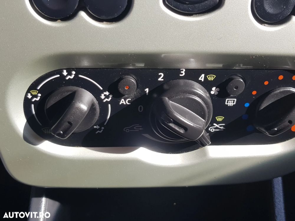 Dacia Logan dCi 90 Laureate - 9