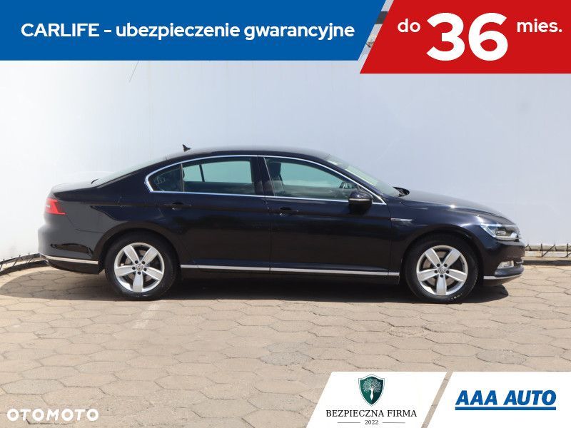 Volkswagen Passat - 8