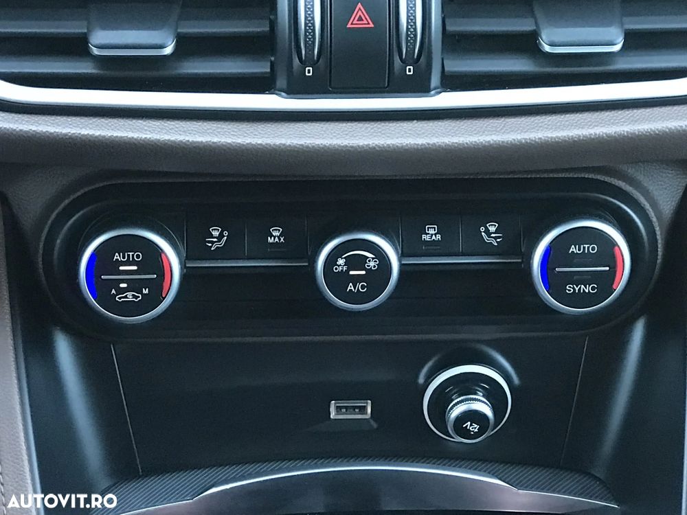Alfa Romeo Stelvio 2.2 Diesel 16V AT8 Q4 Sprint - 32