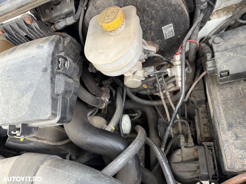 Iveco Daily 35c Frigorific Frig Carrier an 2014 Cub Izoterm 298.000km Istoric Service Facturi Kit Distribuție Ambreiaj Rezivie Frig AC Navi Discuri Placute Baterie Anvelope direcție suspensie Vopsea Ok TVA - 15