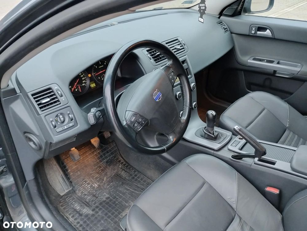 Volvo V50 1.6D DPF DRIVe - 28