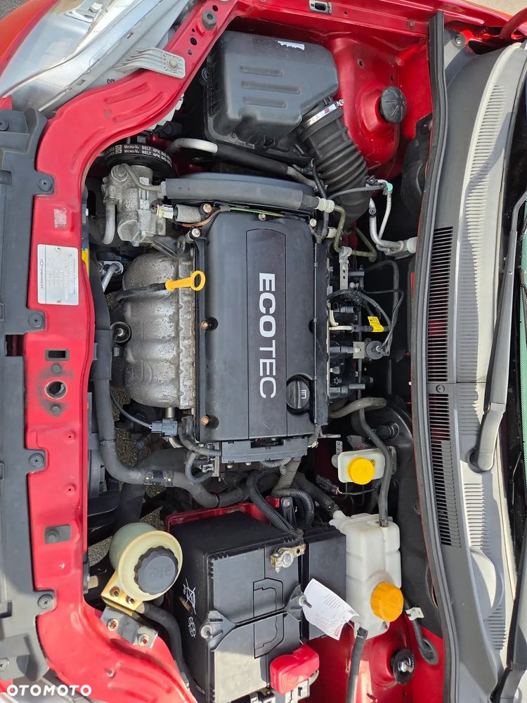 Chevrolet Aveo 1.4 16V LT - 21