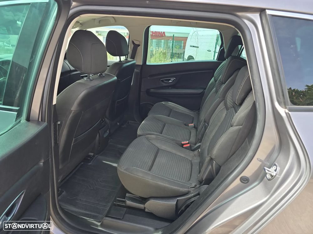 Renault Grand Scénic 1.5 dCi Expression SS - 7