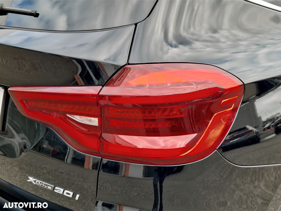 BMW X3 xDrive30i AT - 10