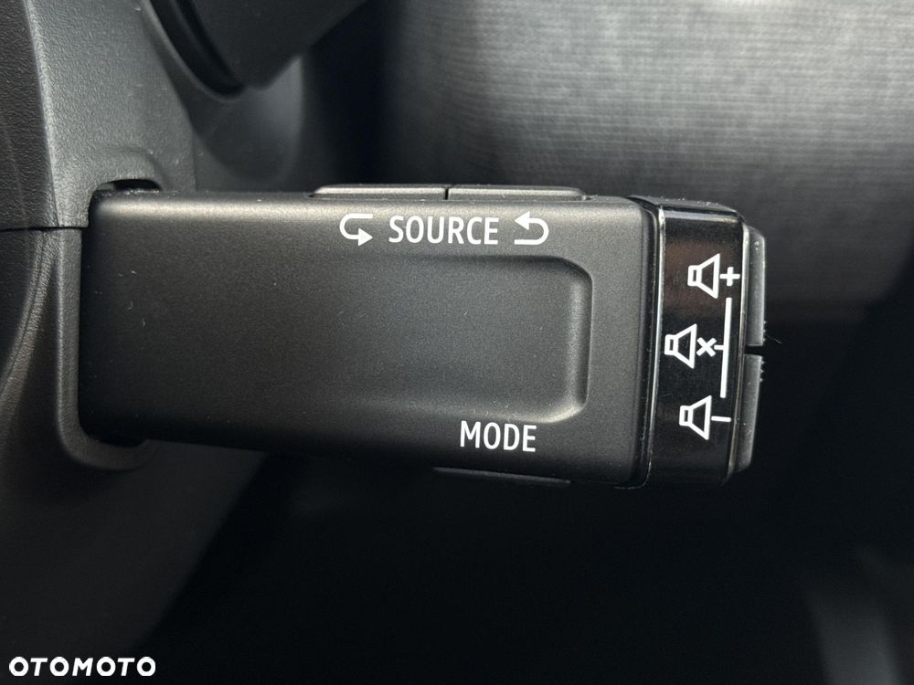 Renault Clio 1.0 TCe Evolution - 26