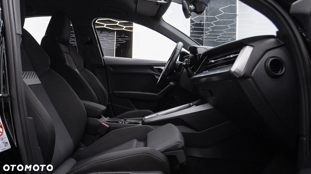 Audi A3 Limousine 35 TFSI mHEV S Line S tronic - 16