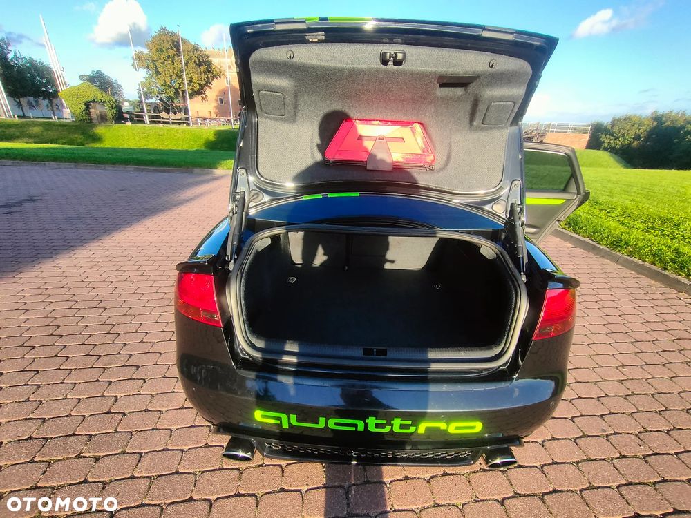 Audi A4 Limousine - 10