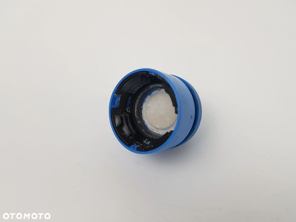Korek wlewu AdBlue Ford Transit MK8 - 3