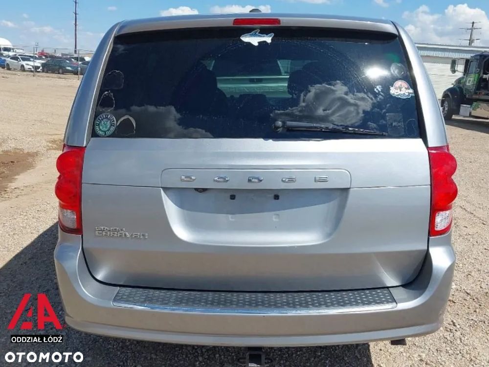 Dodge Grand Caravan 3.3 SE - 7