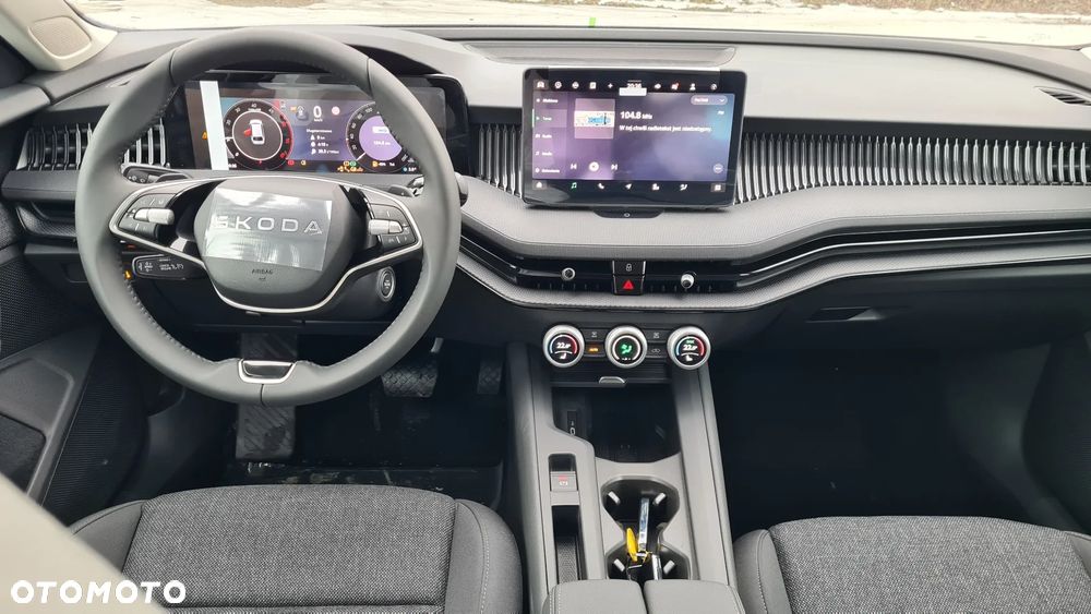 Skoda Superb 2.0 TDI SCR Essence DSG - 14