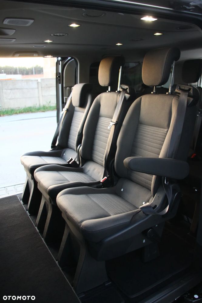 Ford Tourneo Custom 2.0 EcoBlue L2 Titanium - 20
