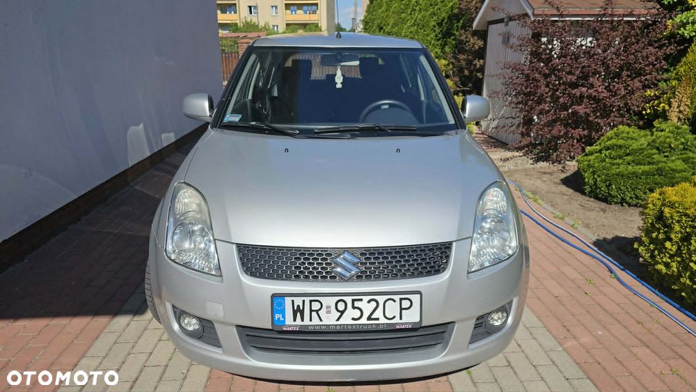 Suzuki Swift - 3